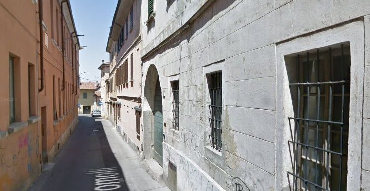 Stradella Via comolli rif. 121